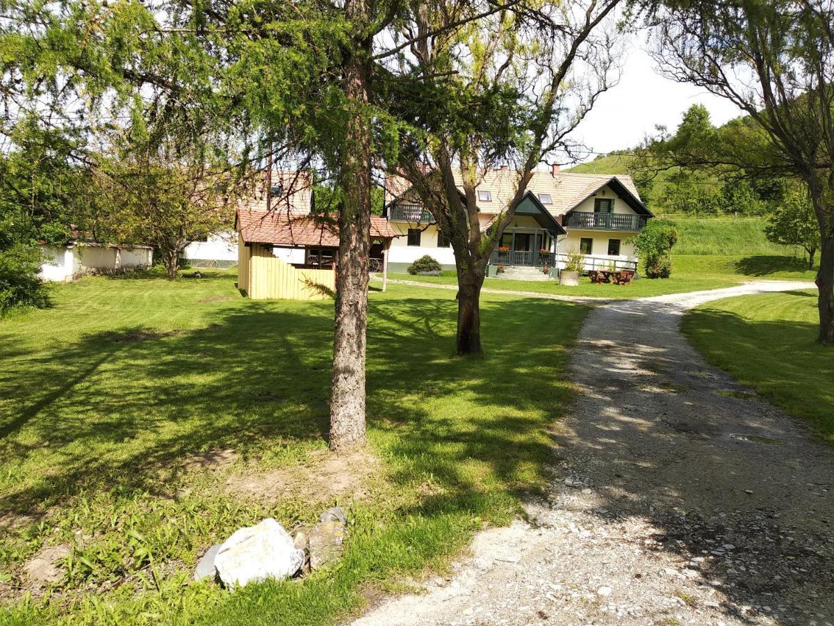 Panzió-Kemping Bekölce Bekolce Exterior foto