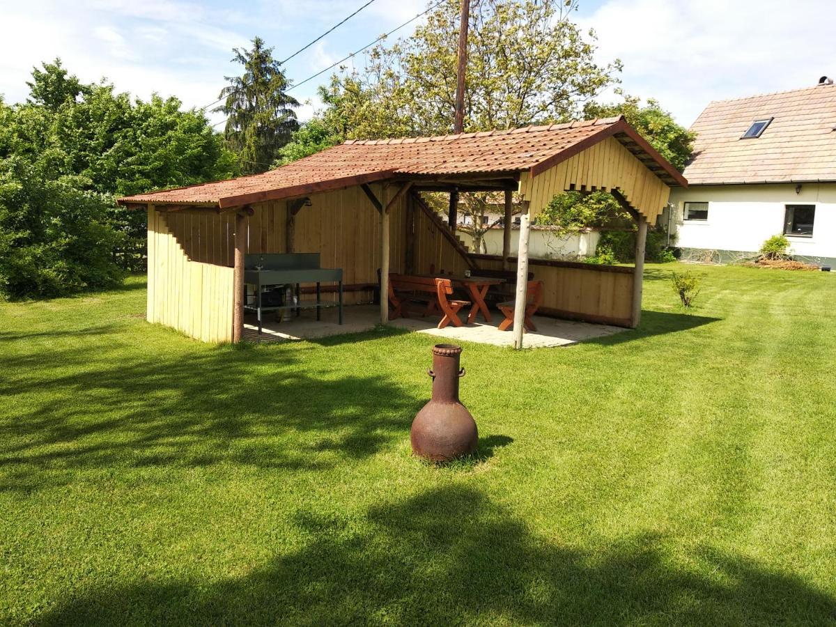 Panzió-Kemping Bekölce Bekolce Exterior foto